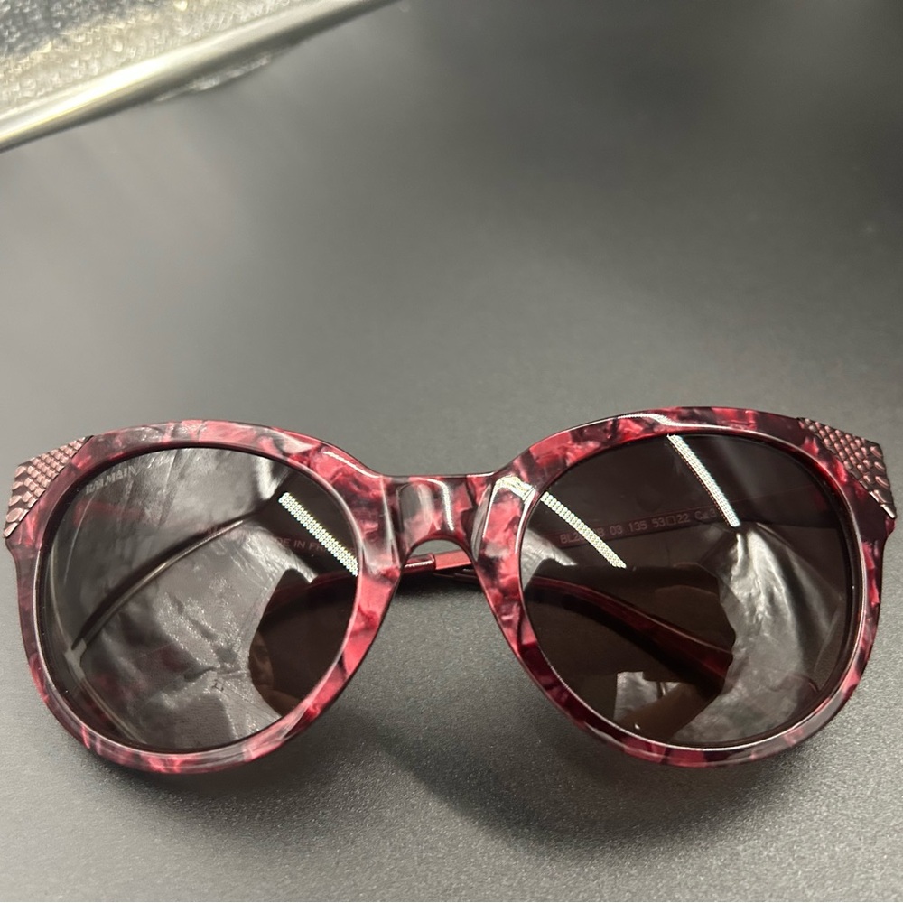 Balmain Elegant Red Marble Sunglasses